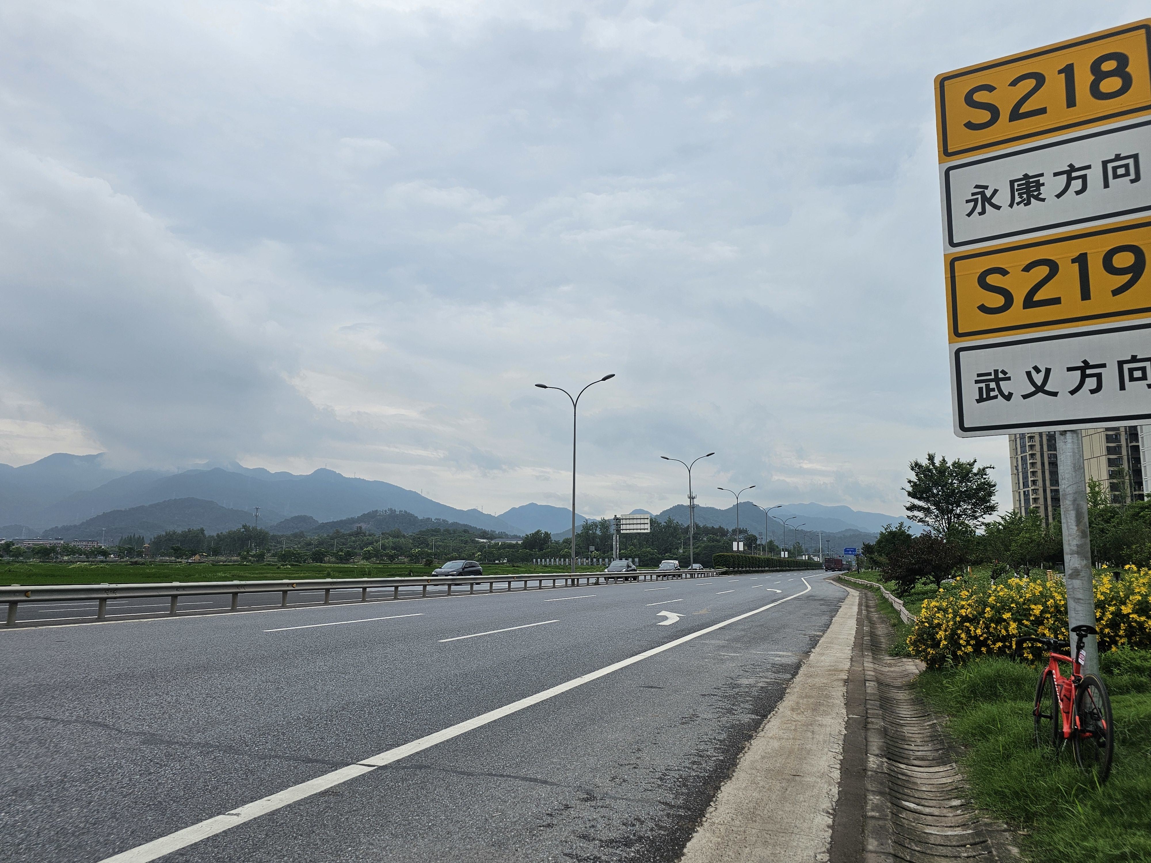 S218 · 义武公路 · 永康方向 S218 · 义武公路 · 永康方向