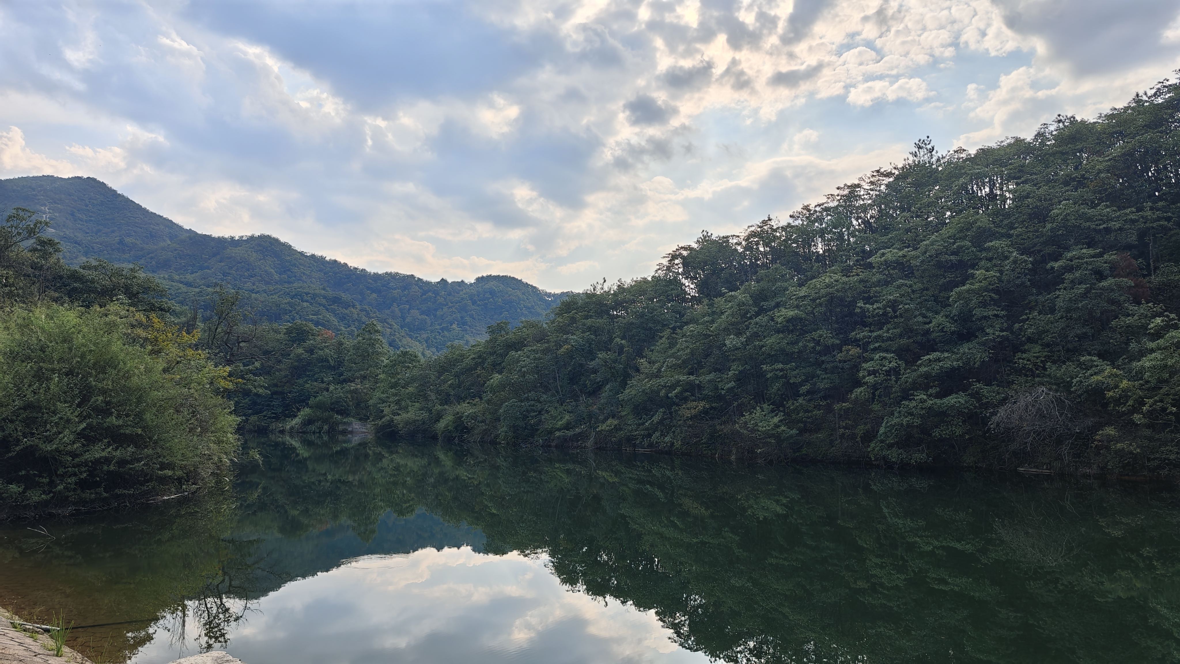 天龙山-山塘-总库容:1.6 万立方米 天龙山-山塘-总库容:1.6 万立方米