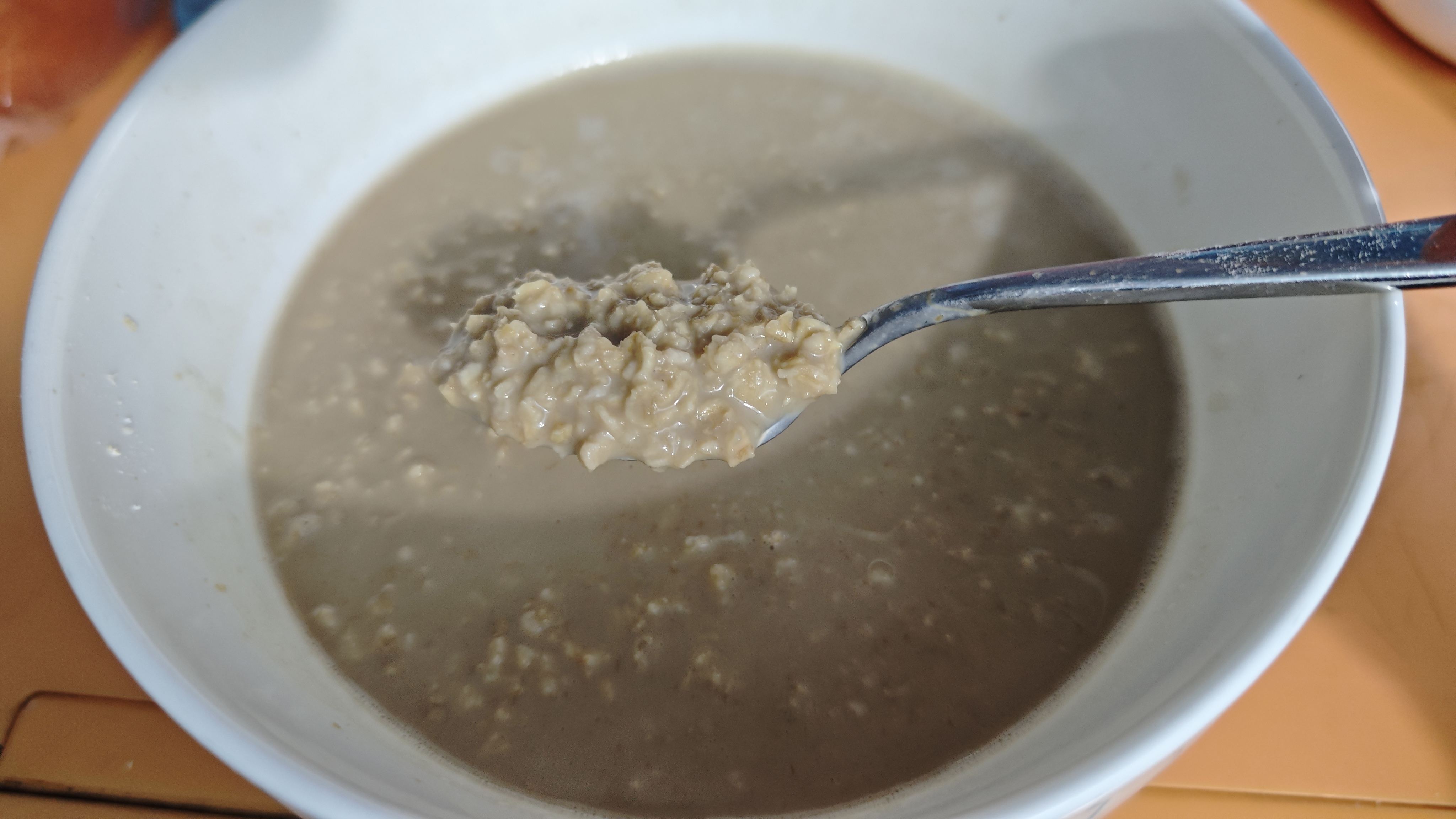 咖啡 + 牛奶 + 燕麦